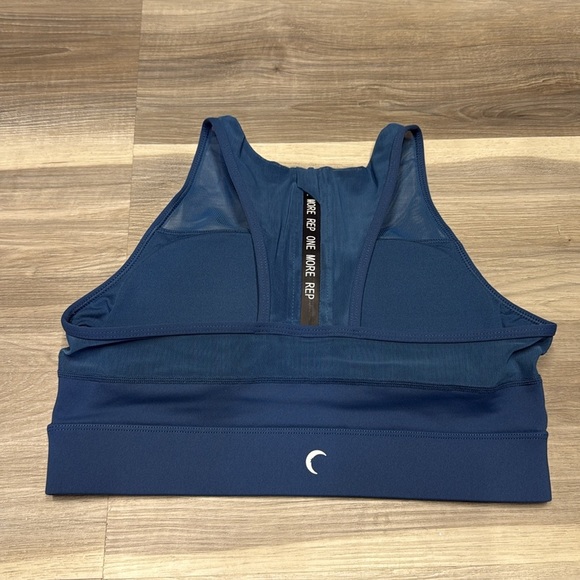 Women's Blue Sports Bra size large - Picture 4 of 8